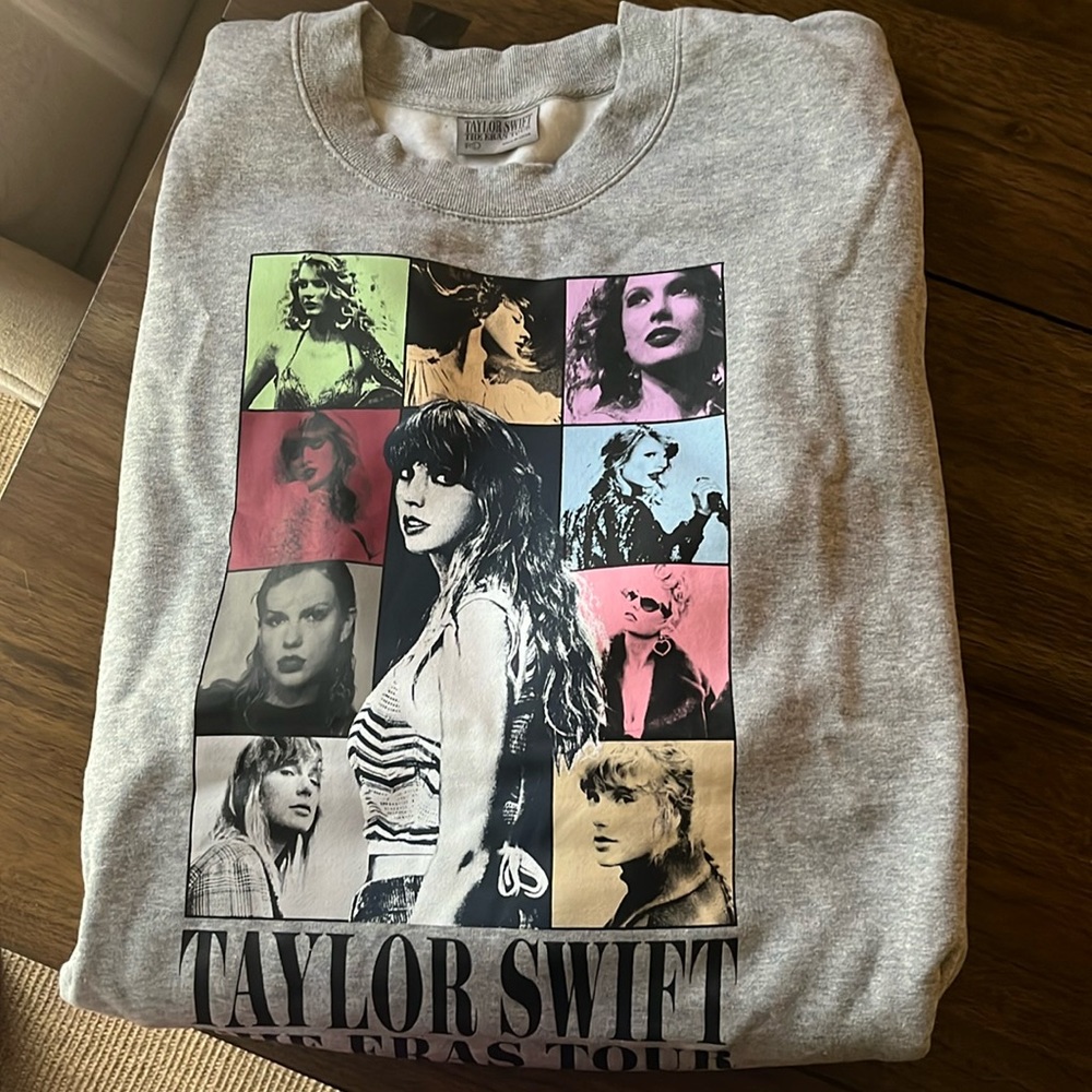 Taylor Swift Eras Tour Sweatshirt - 3x